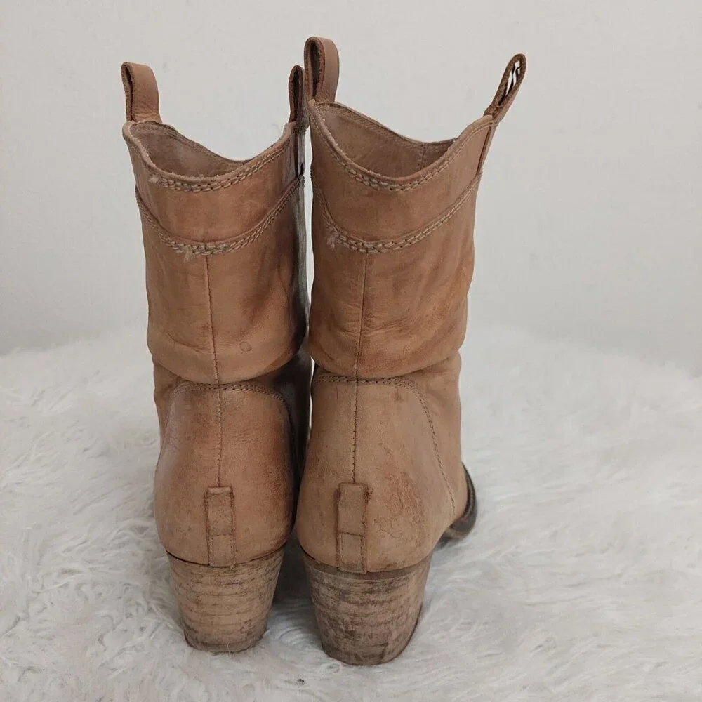 Dingo Women's Size 8.5 M Tan Leather Cowboy Western Ankle Boots‎ Distressed